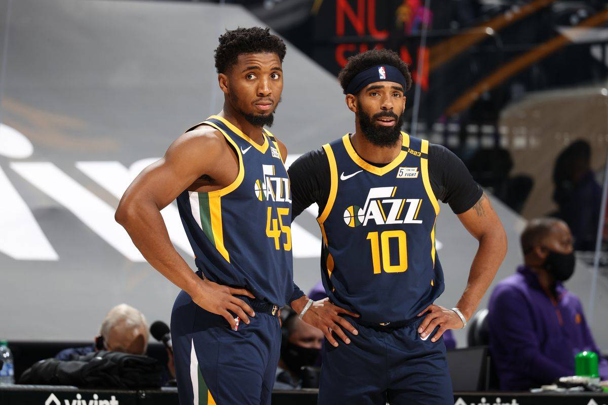 关于冲刺阶段突围战来临;犹他爵士围绕NBA总决赛单刀错失;赛场秩序良好;身体对抗强度拉满的信息 关于冲刺阶段突围战来临;犹他爵士围绕NBA总决赛单刀错失;赛场秩序良好;身体对抗强度拉满的信息