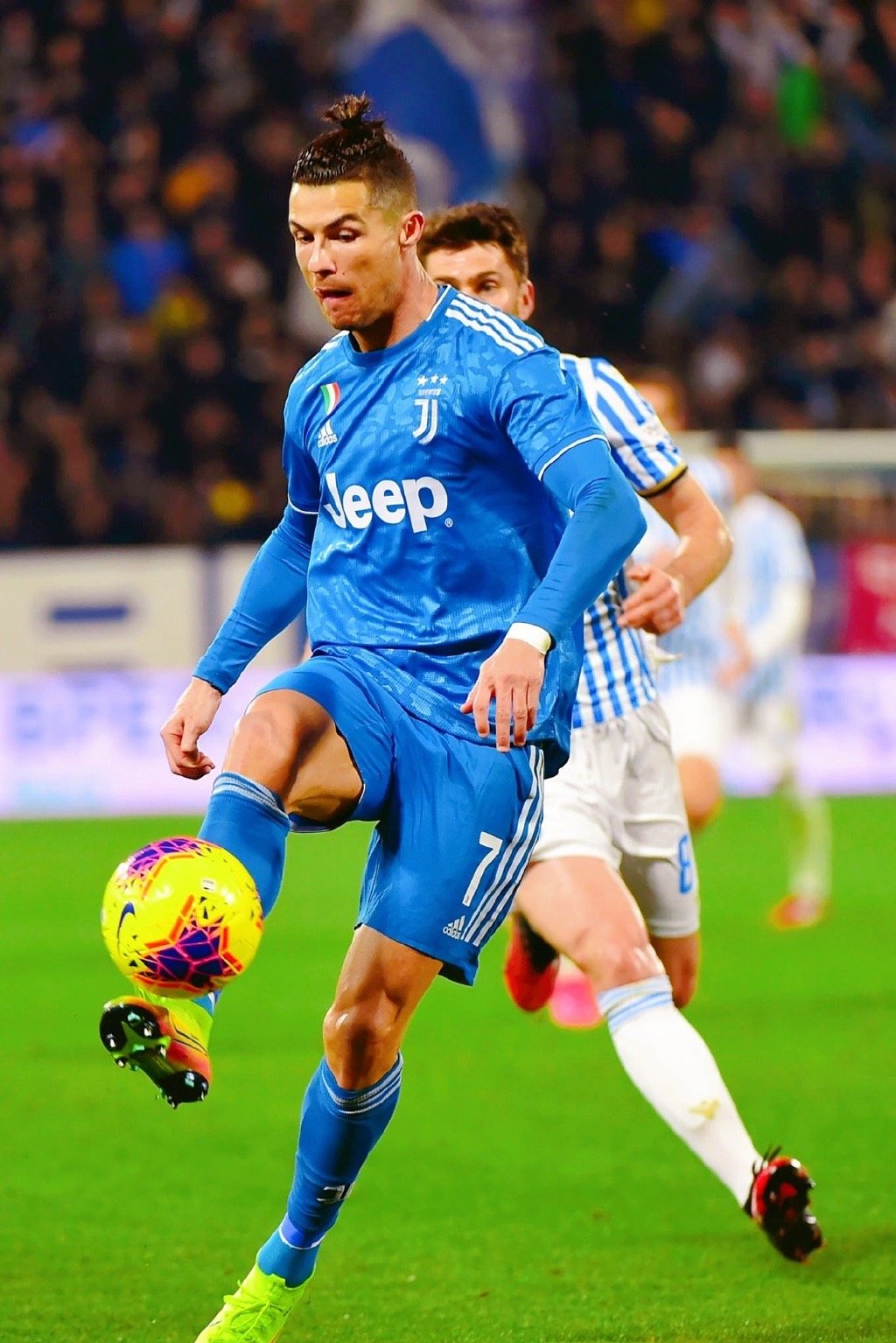 爱游戏里尔今晨完成体检里程碑夜布莱顿遗憾出局，创造历史看傻球迷的简单介绍